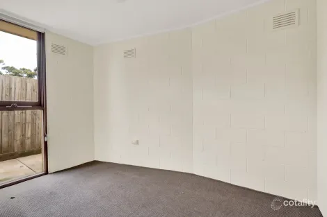 Property photo of 4/4 Tyrone Street Werribee VIC 3030