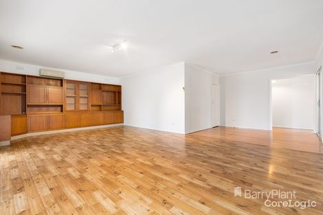 Property photo of 15 Rathmullen Quadrant Doncaster VIC 3108