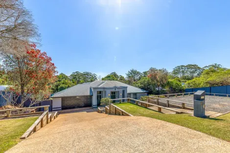 Property photo of 11 Jacaranda Close Glass House Mountains QLD 4518