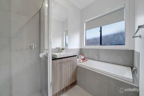 Property photo of 3 Drummoyne Street Tarneit VIC 3029