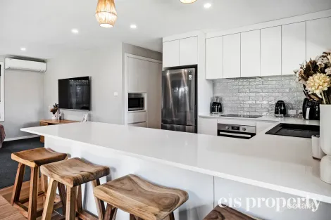 Property photo of 5 Challis Crescent Deep Bay TAS 7112