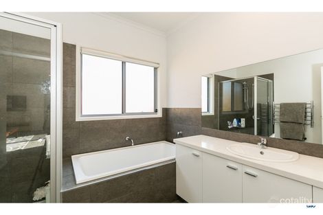 Property photo of 2/9 Centre Court Torquay VIC 3228