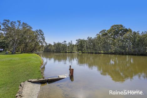 Property photo of 15 Natuna Avenue Budgewoi NSW 2262