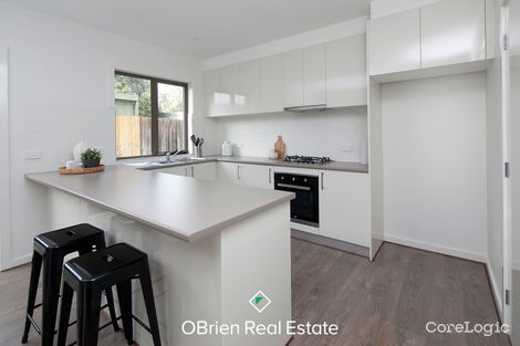 Property photo of 10A Puffin Court Endeavour Hills VIC 3802