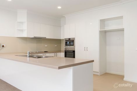 Property photo of 8 Hillcrest Lane Avondale Heights VIC 3034
