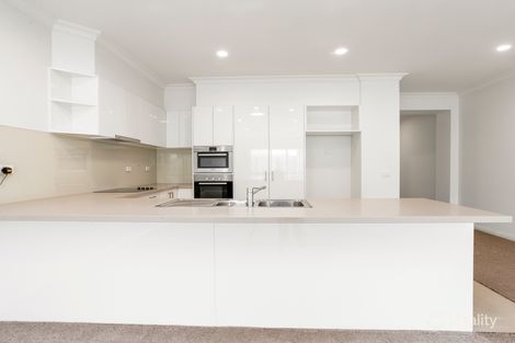Property photo of 8 Hillcrest Lane Avondale Heights VIC 3034
