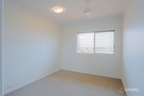 Property photo of 20/9 Megan Place Mackay Harbour QLD 4740