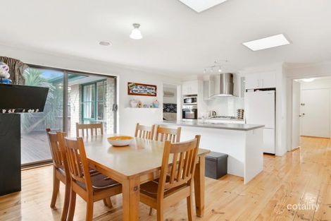 Property photo of 70 Dalpura Circuit Frankston VIC 3199