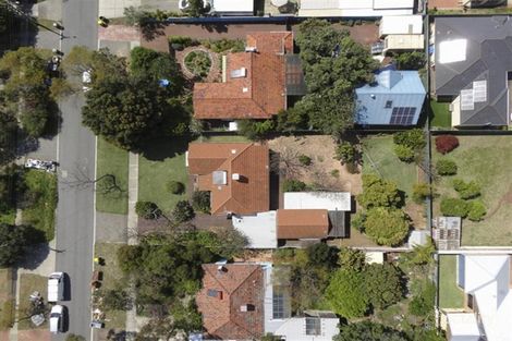 Property photo of 9 Snook Crescent Hilton WA 6163