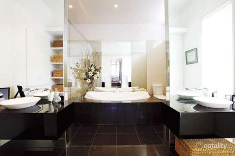 Property photo of 7 Inner Crescent Brighton VIC 3186