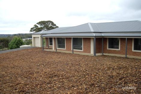 5 Dalmeny Dr, Mount Barker, SA 5251