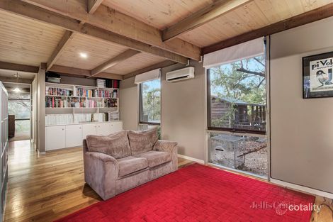 Property photo of 86 Warringah Crescent Eltham North VIC 3095