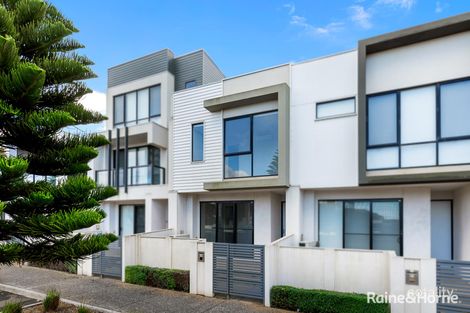 Property photo of 19 Quay Boulevard Werribee South VIC 3030