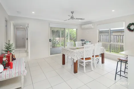 Property photo of 1 Myrtle Street Deebing Heights QLD 4306