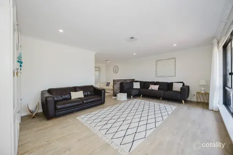 Property photo of 10 Dreyer Court Yanchep WA 6035