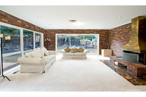 Property photo of 49 Golden Way Bulleen VIC 3105