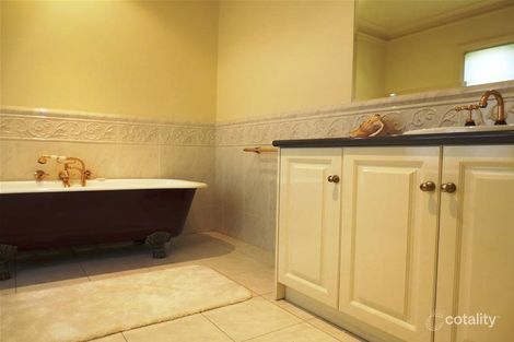 Property photo of 11 Wiarando Court Doncaster East VIC 3109