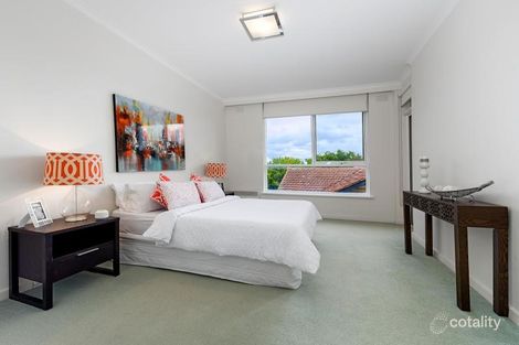 Property photo of 4/30 Hartwood Street Kew East VIC 3102