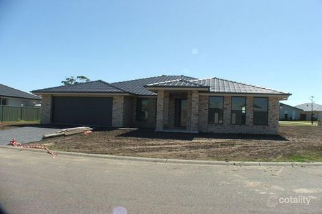 4 Mariner Ave, Old Bar, NSW 2430