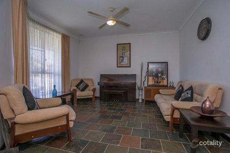 Property photo of 8 Belstead Avenue Noranda WA 6062