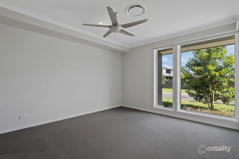 Property photo of 32 Majestic Crescent Hemmant QLD 4174
