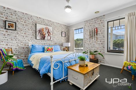 Property photo of 9 Eaglehawk Boulevard Eynesbury VIC 3338