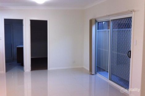 Property photo of 39 Archibald Crescent Rosemeadow NSW 2560