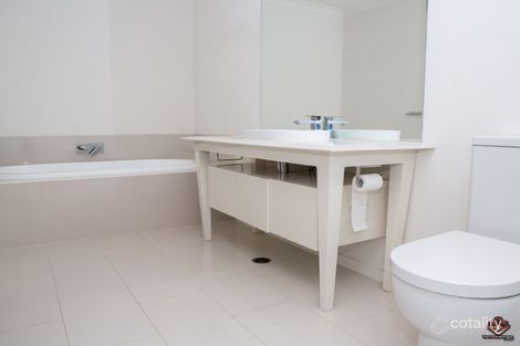 Property photo of 129 North Hill Drive Robina QLD 4226