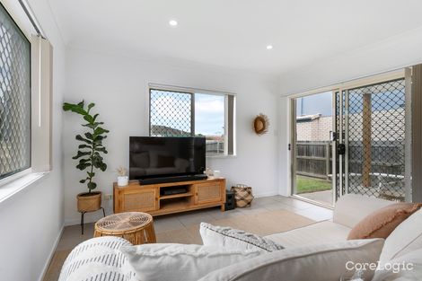 Property photo of 320A Elizabeth Avenue Clontarf QLD 4019