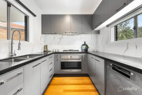 Property photo of 2/18 Cabena Crescent Chadstone VIC 3148