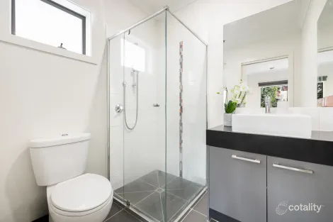 Property photo of 2/18 Cabena Crescent Chadstone VIC 3148
