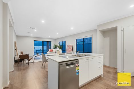 Property photo of 35 Doma Drive Truganina VIC 3029