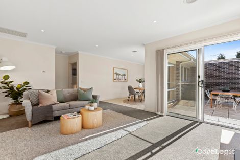 Property photo of 1/15 Stewart Avenue Parkdale VIC 3195