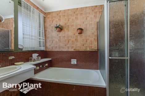 Property photo of 28 Braeswood Road Kings Park VIC 3021
