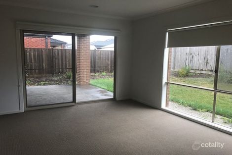 Property photo of 35 Tilden Rise Cranbourne North VIC 3977