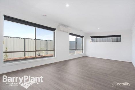 Property photo of 1 Spaniel Lane Pakenham VIC 3810