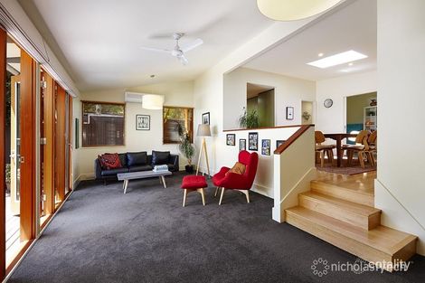 Property photo of 18 John Rowell Lane Mornington VIC 3931