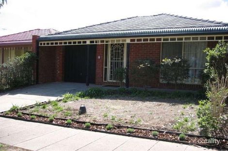 62 Gilmore Cres, Lynbrook, VIC 3975