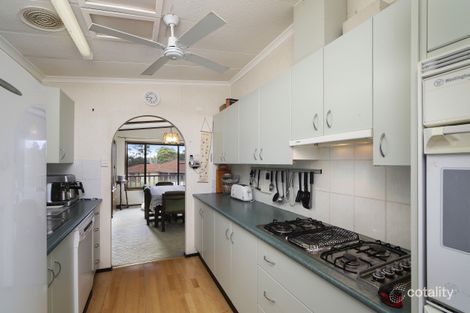 Property photo of 7 Campbell Parade Mannering Park NSW 2259