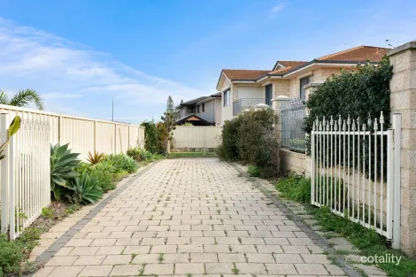 Property photo of 75A Southern Cross Circle Ocean Reef WA 6027