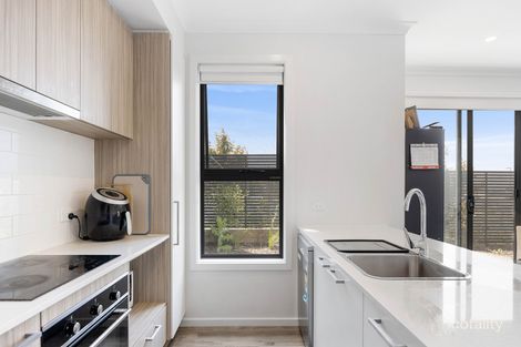 Property photo of 2 Barool Street Wollert VIC 3750