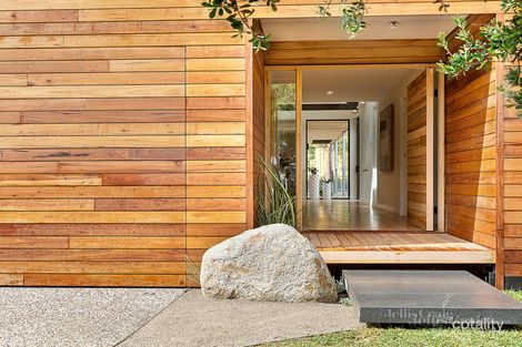 Property photo of 3 Ozone Avenue Sorrento VIC 3943