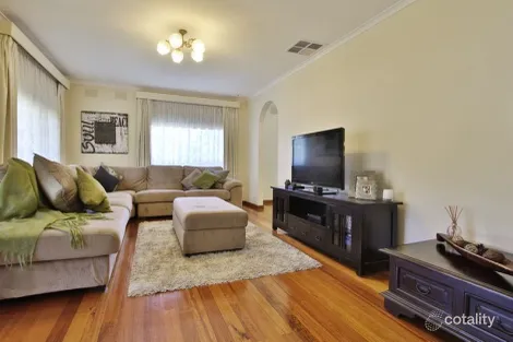 Property photo of 7 Contour Court Chirnside Park VIC 3116