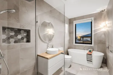Property photo of 4 Beaconsfield Road Mulgrave VIC 3170