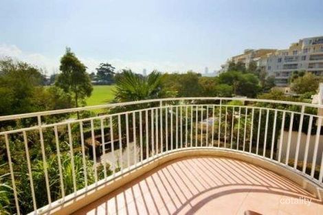 Property photo of 13/8 Graham Street Port Melbourne VIC 3207