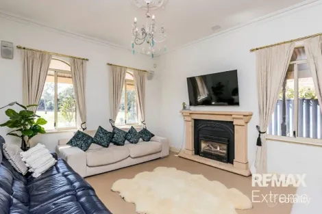 Property photo of 18 Discovery Circuit Iluka WA 6028