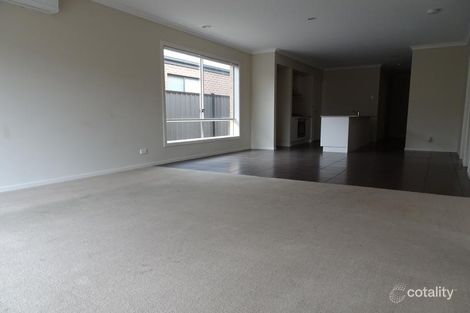 Property photo of 22 Bottlebrush Road Craigieburn VIC 3064