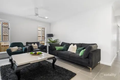 Property photo of 17 Starling Street Deebing Heights QLD 4306
