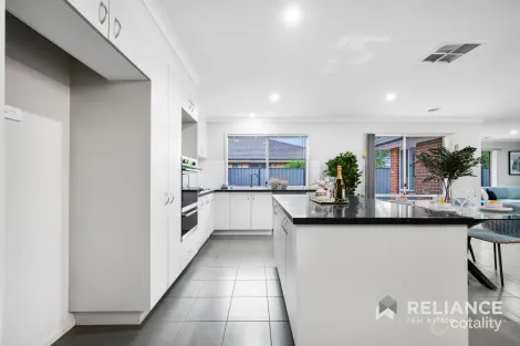 Property photo of 19 Hasluck Gardens Point Cook VIC 3030