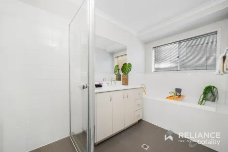 Property photo of 19 Hasluck Gardens Point Cook VIC 3030
